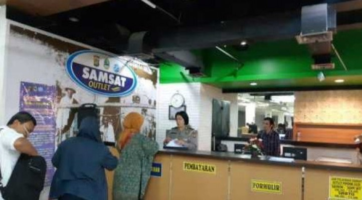 Pelayanan Gerai Samsat Jakarta Utara Mall Arthagading, satu lokasi perpanjang masa berlaku SIM (Foto: ist)