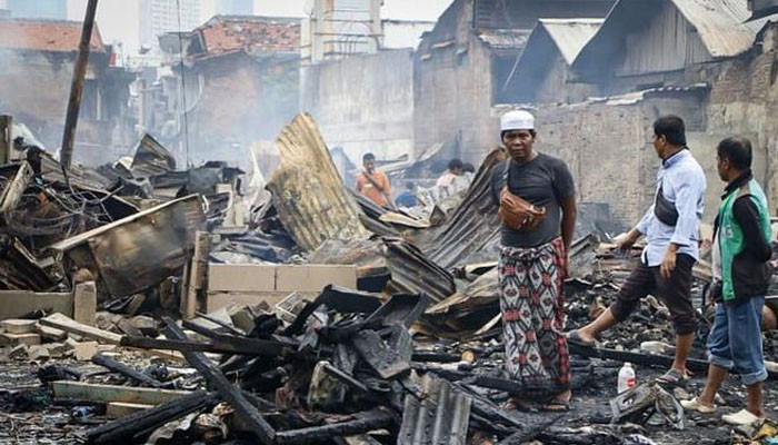 Sebanyak 87 bangunan semi permanen di Jalan Tanah Abang 5, RW 03 Petojo Selatan, Gambir, Jakarta Pusat ludes terbakar. (terasjakarta/instagram @kotajakartapusat)
