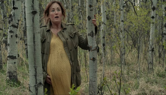 Ashley Johnson pemeran suara asli Ellie dalam game The Last of Us hadir ke dalam adaptasi serial TV The Last of Us untuk memerankan Anna, ibu dari Ellie. (HBO)