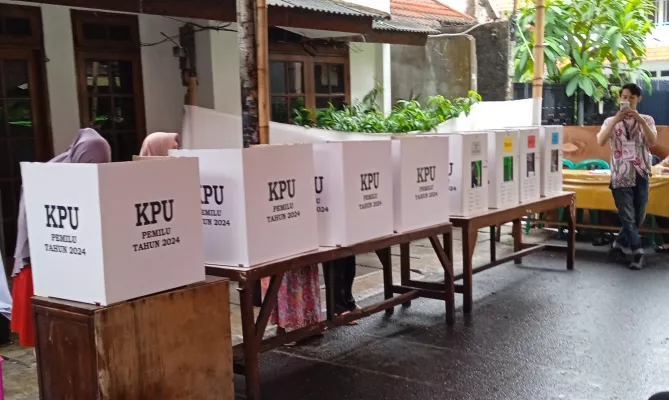 KPU DKI buka suara soal surat suara di TPS 147 di Kelurahan Sunter Jaya tertukar yang penyebabnya human error. (ilustrasi: terasjakarta.id)
