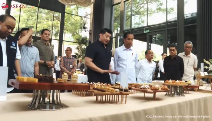 Gala Dinner KTT ASEAN 2023 di Hutan Kota GBK gandeng chef Arnold. (Foto: YouTube Sekretariat Presiden)