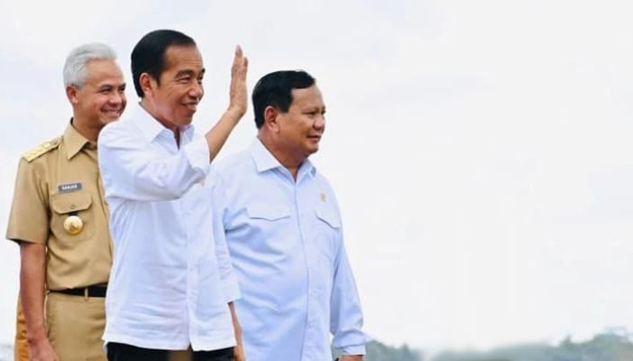 Presiden Jokowi didamping Prabowo dan Ganjar saat panen raya di Kebumen, Jawa Tengah. (terasjakarta/instagram @jokowi)