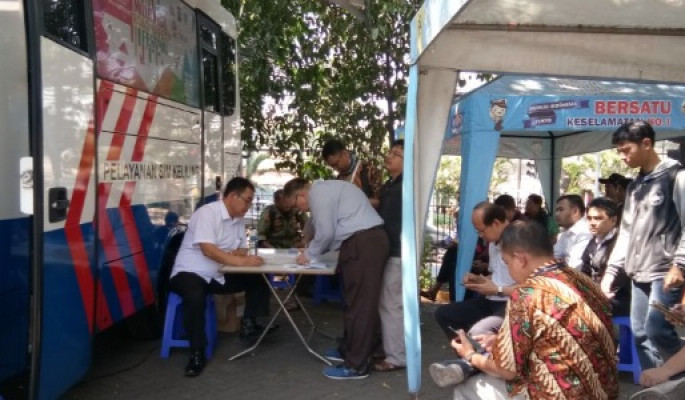 Pelayanan SIM Keliling di wilayah DKI Jakarta. (terasjakarta/ist)